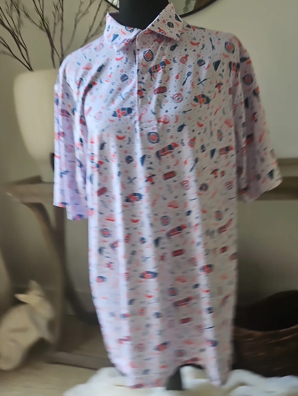 Waggle Men's Casual White Polo Shirt with Red & Navy Novelty Print. Size L - Picture 1 of 4